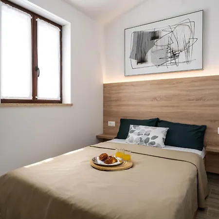 Aria Blue By Interhome Kastelir