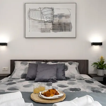 Aria Blue By Interhome * Kastelir