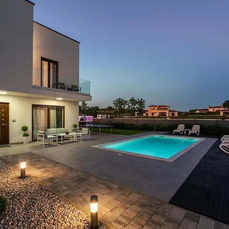 Aria Blue By Interhome *