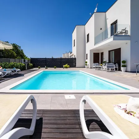 Dom wakacyjny Aria Blue By Interhome