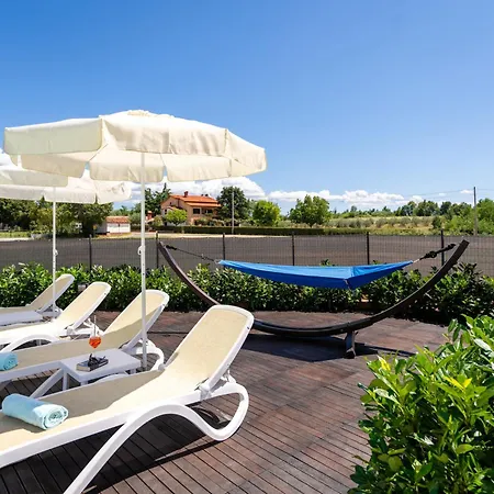 Holiday home Aria Blue By Interhome
