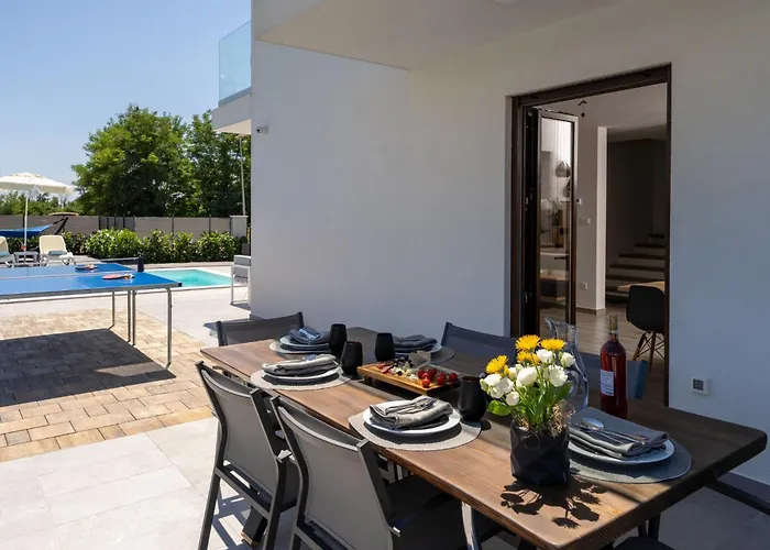 Aria Blue By Interhome Kaštelir