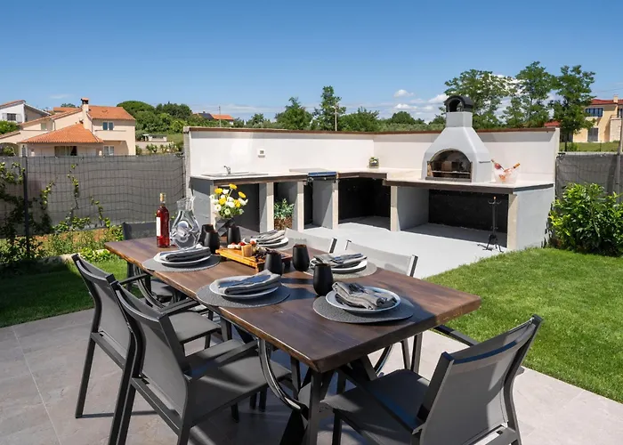 Aria Blue By Interhome * Kaštelir